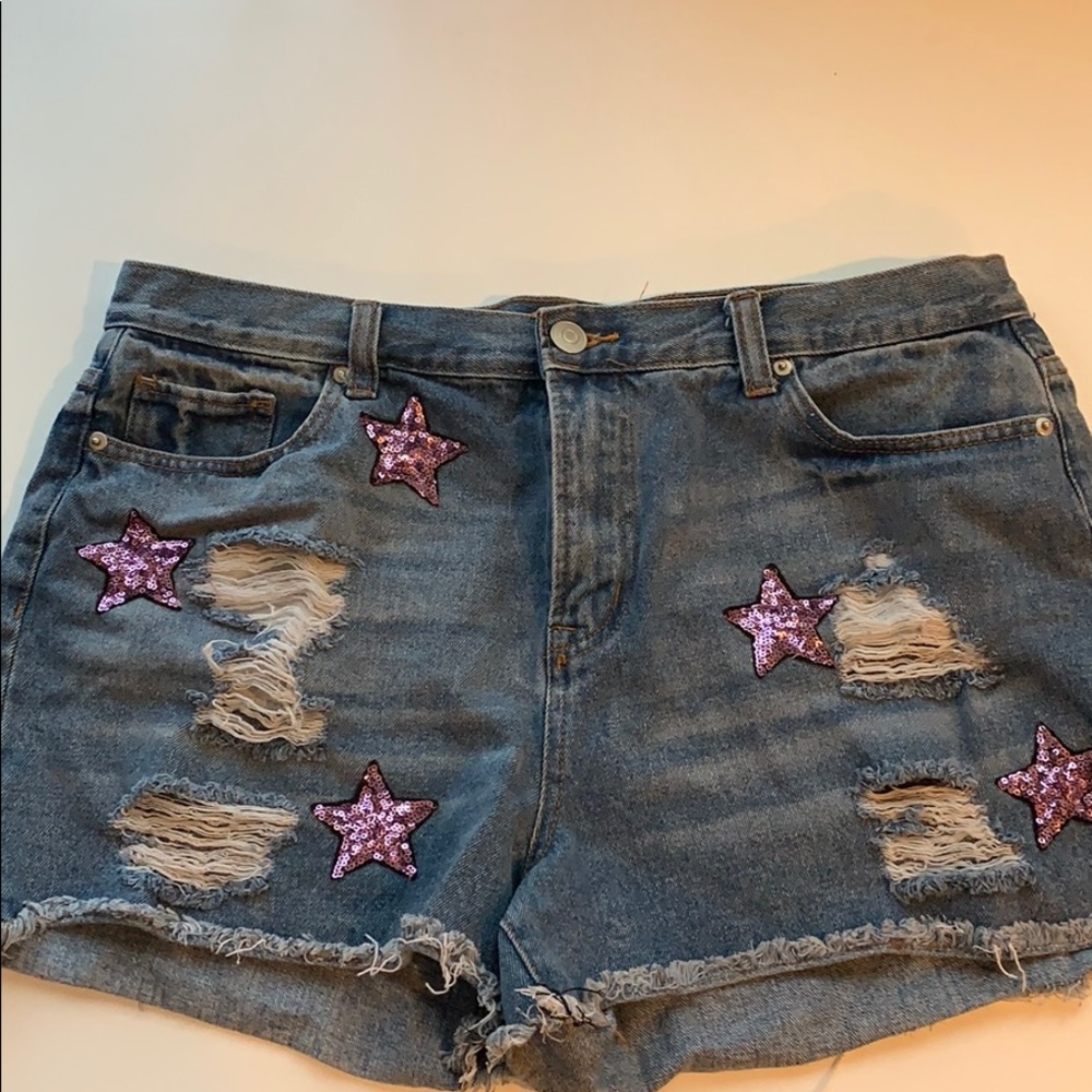 Star Shorts